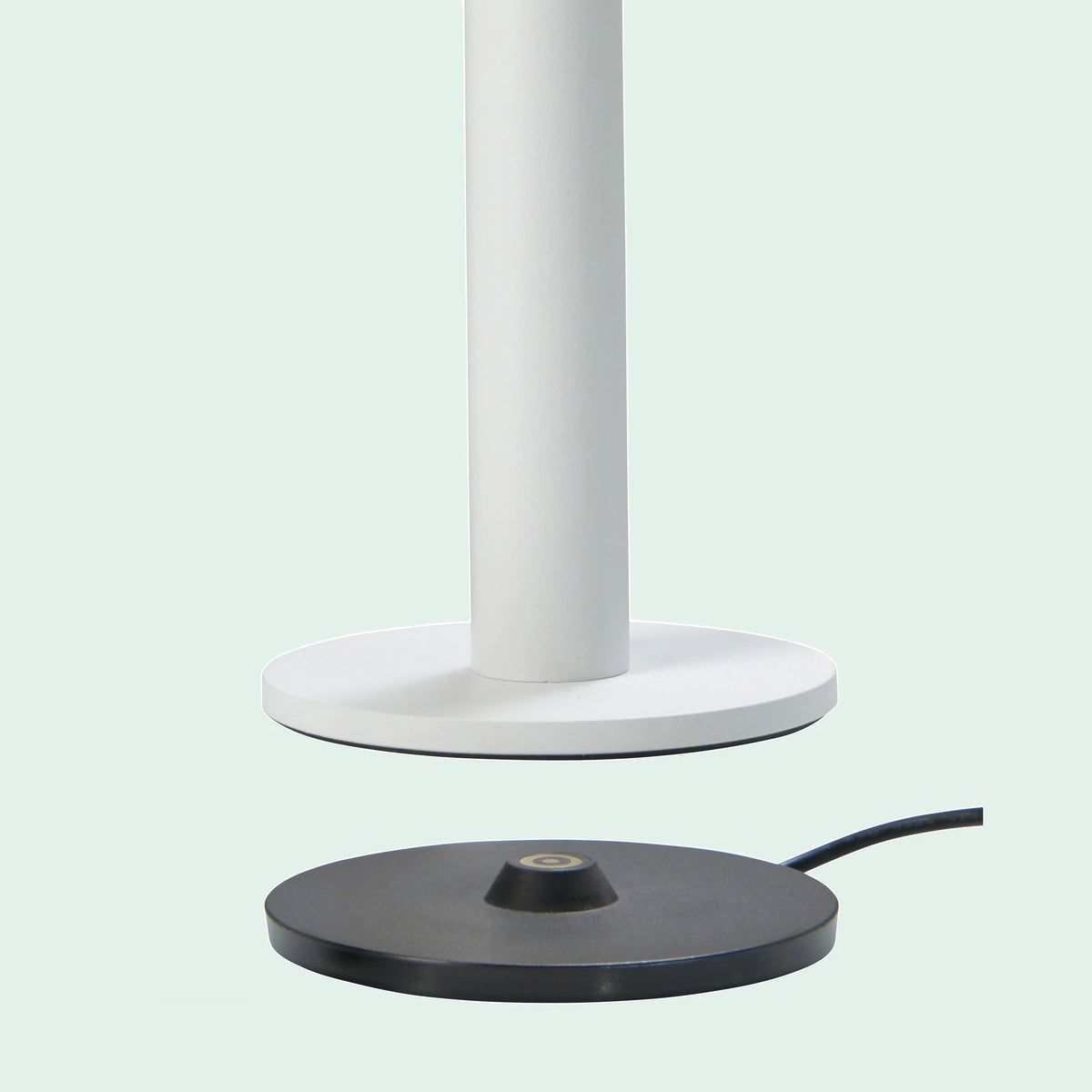 Sompex TUBO witte oplaadbare tafellamp, detailfoto 2