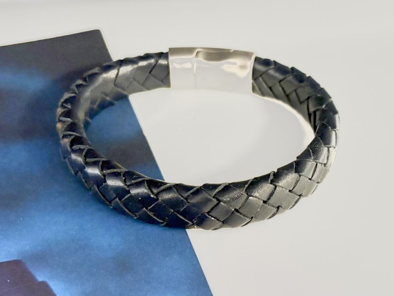Chic Le Freak Herenarmband gevlochten leer 10 mm - blauw
