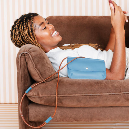 Blauw leren Keecie Hang On telefoontasje