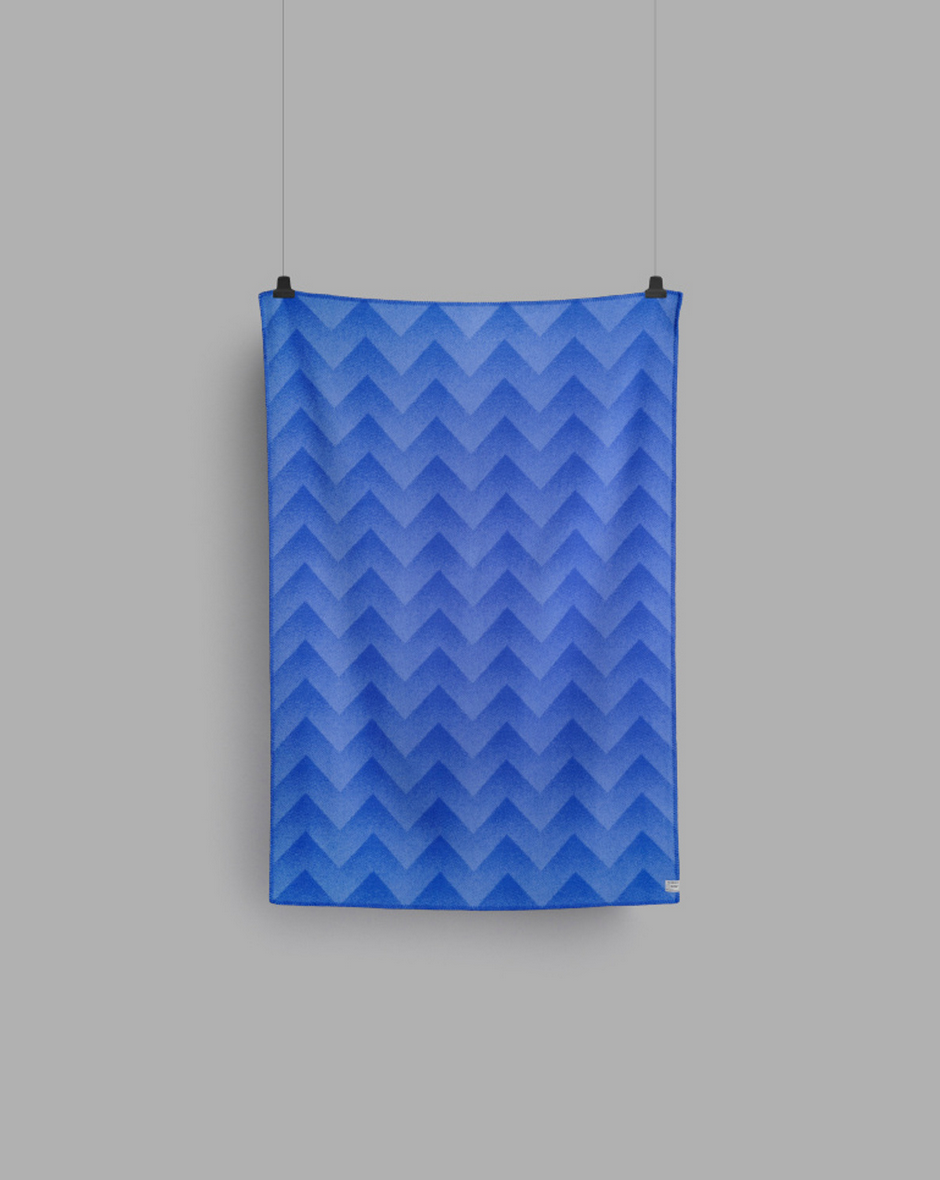 Lynild Blue Throw 200 x 135