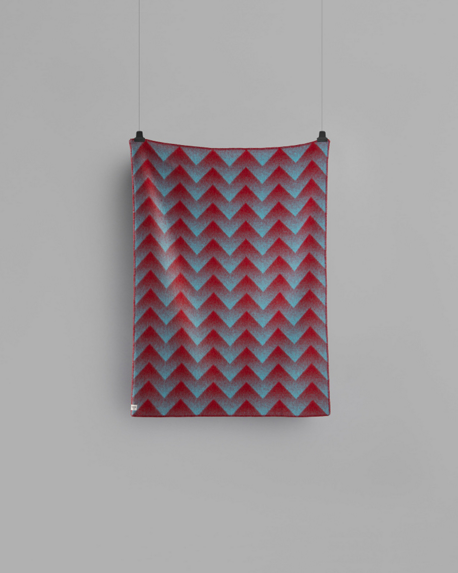 Lynild Red/Blue Throw 200 x 135