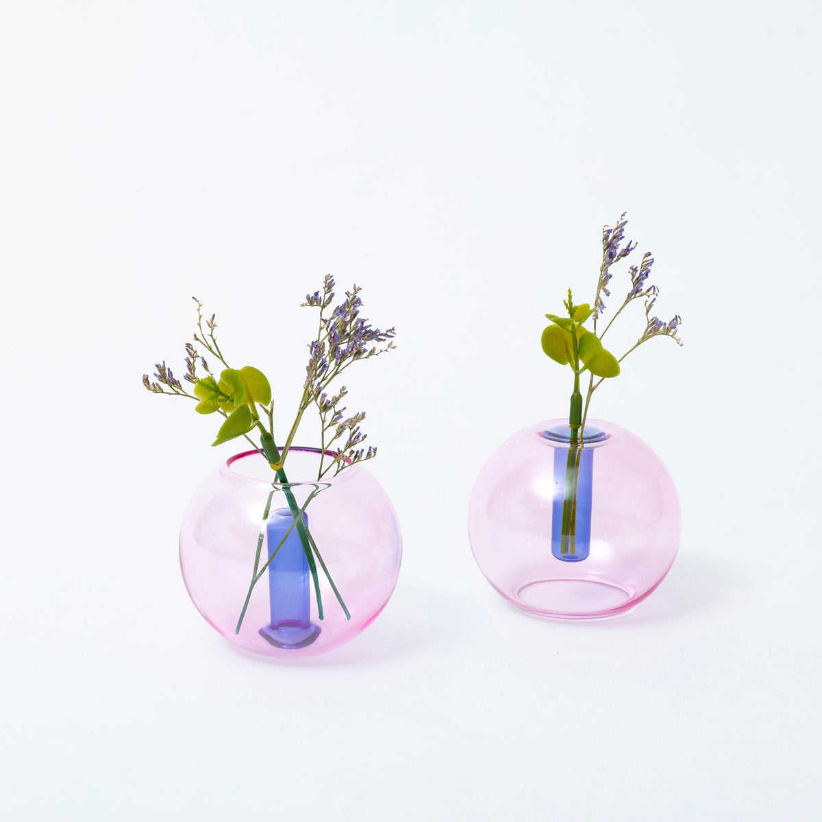 Block Design Mini Bubble vaas roze/marineblauw van borosilicaatglas, in beide standen