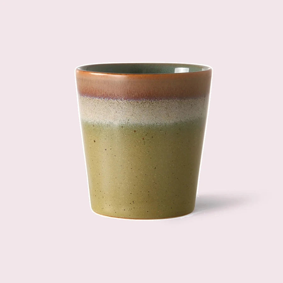 70s ceramics coffee mug in the colour peat.