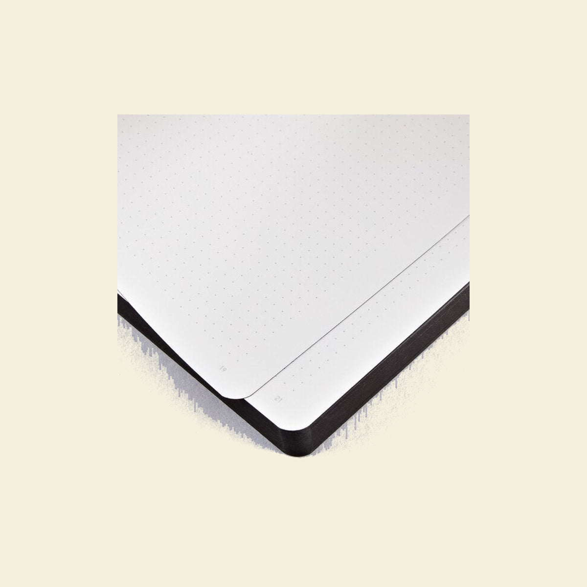 nuuna Nightflight Paris Silver notitieboek L Light, zwart, zilver, extra aanzicht