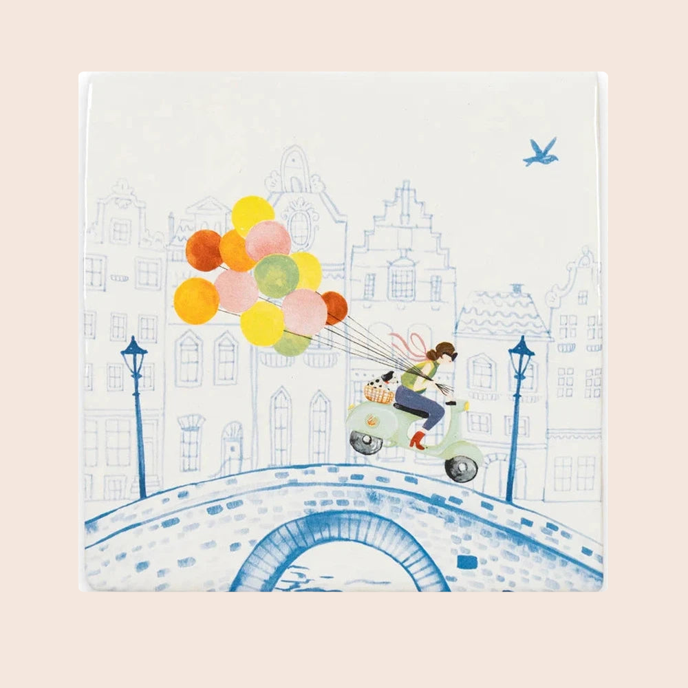 Balloon service op pastelachtergrond