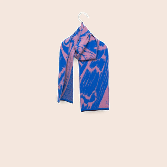 Wolvis Aurata mini cobalt – kobaltblauwe en mauve merinowollen sjaal
