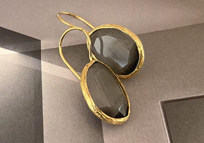 Chic Le Freak Cateye oorbellen - grijs in grijs