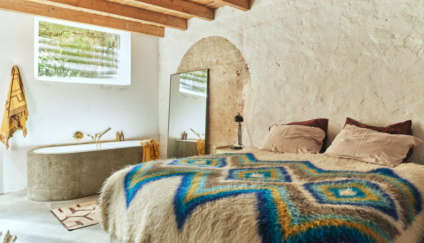 Floor mirror with character