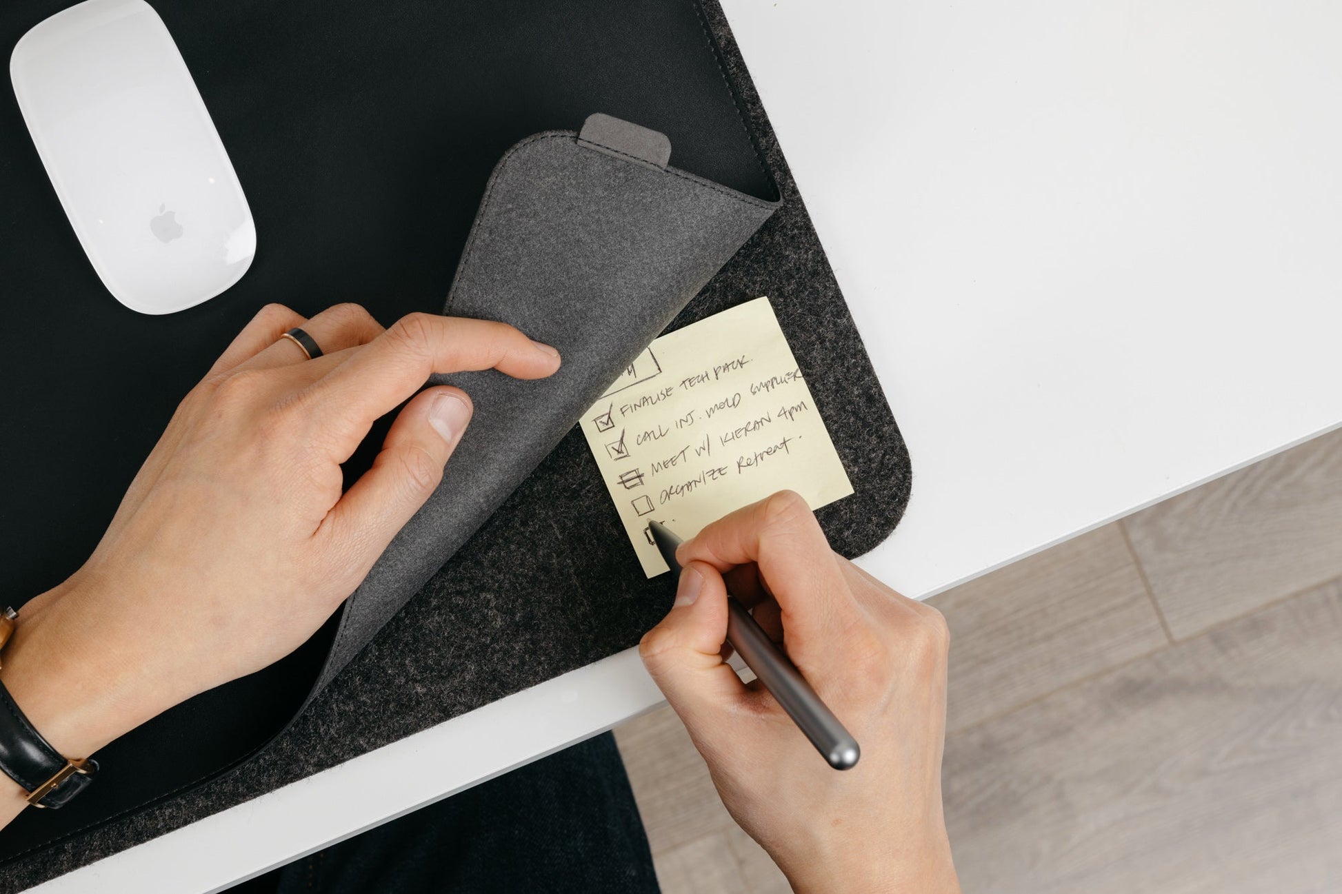 Orbitkey Bureauonderlegger Slim - productfoto 9 van orbitkey.nl