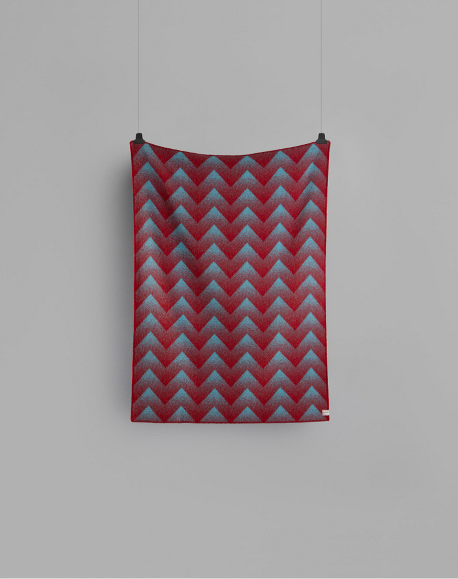 Lynild Red/Blue Throw 200 x 135