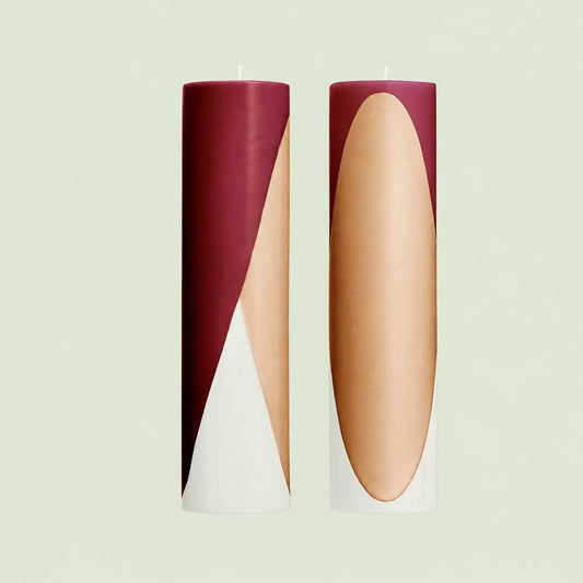 Originalhome Pillar Diagonal Tall Burgundy Cream - extra aanzicht op pastelachtergrond