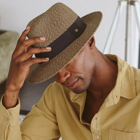 Beau chapeau d'été Fedora marron