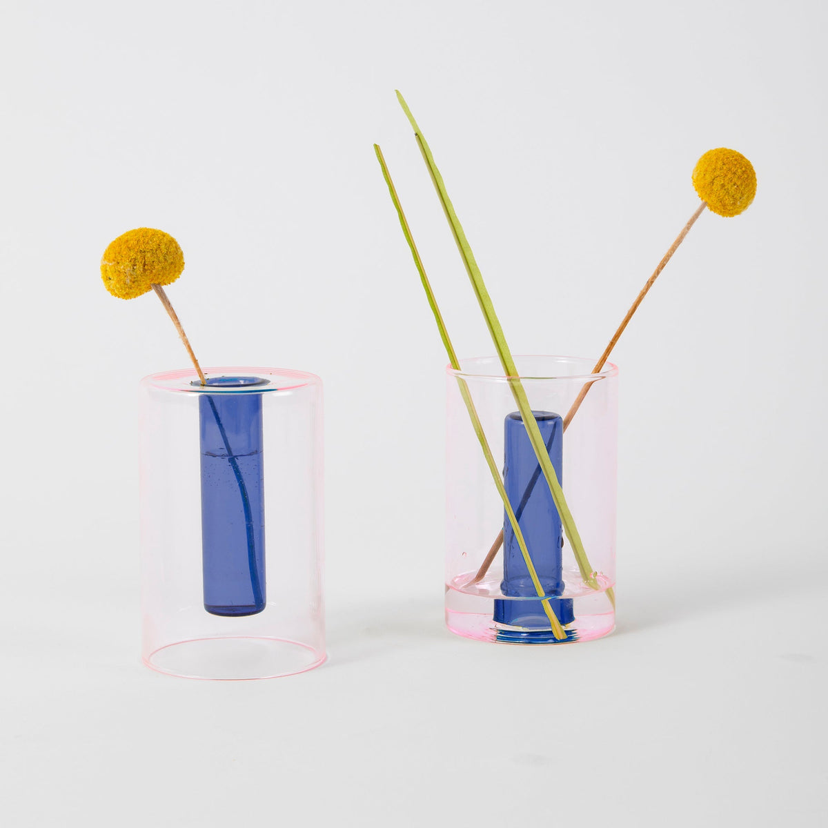 Block Design Reversible vaas klein roze/marineblauw van borosilicaatglas, in beide standen