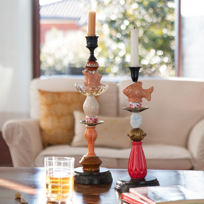 Miho Coral Reef kandelaar met oranje vis in het interieur