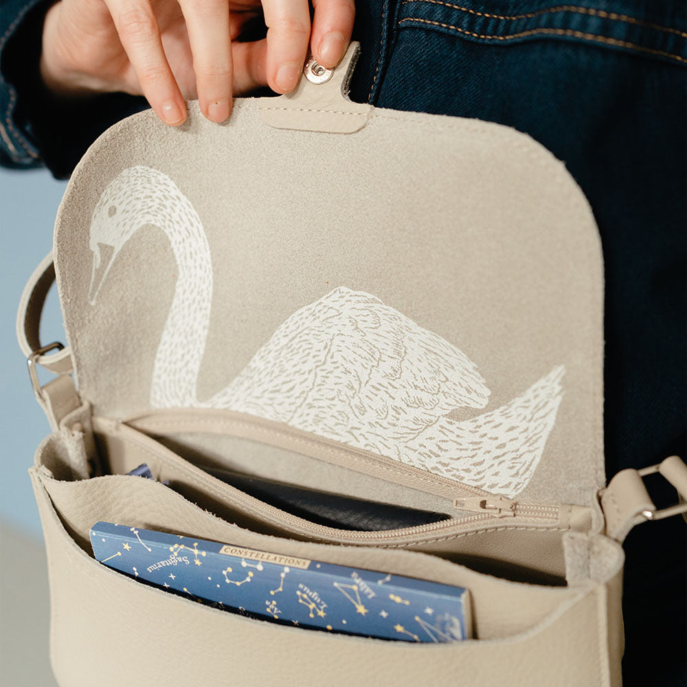 Keecie Wild Swan - Cement