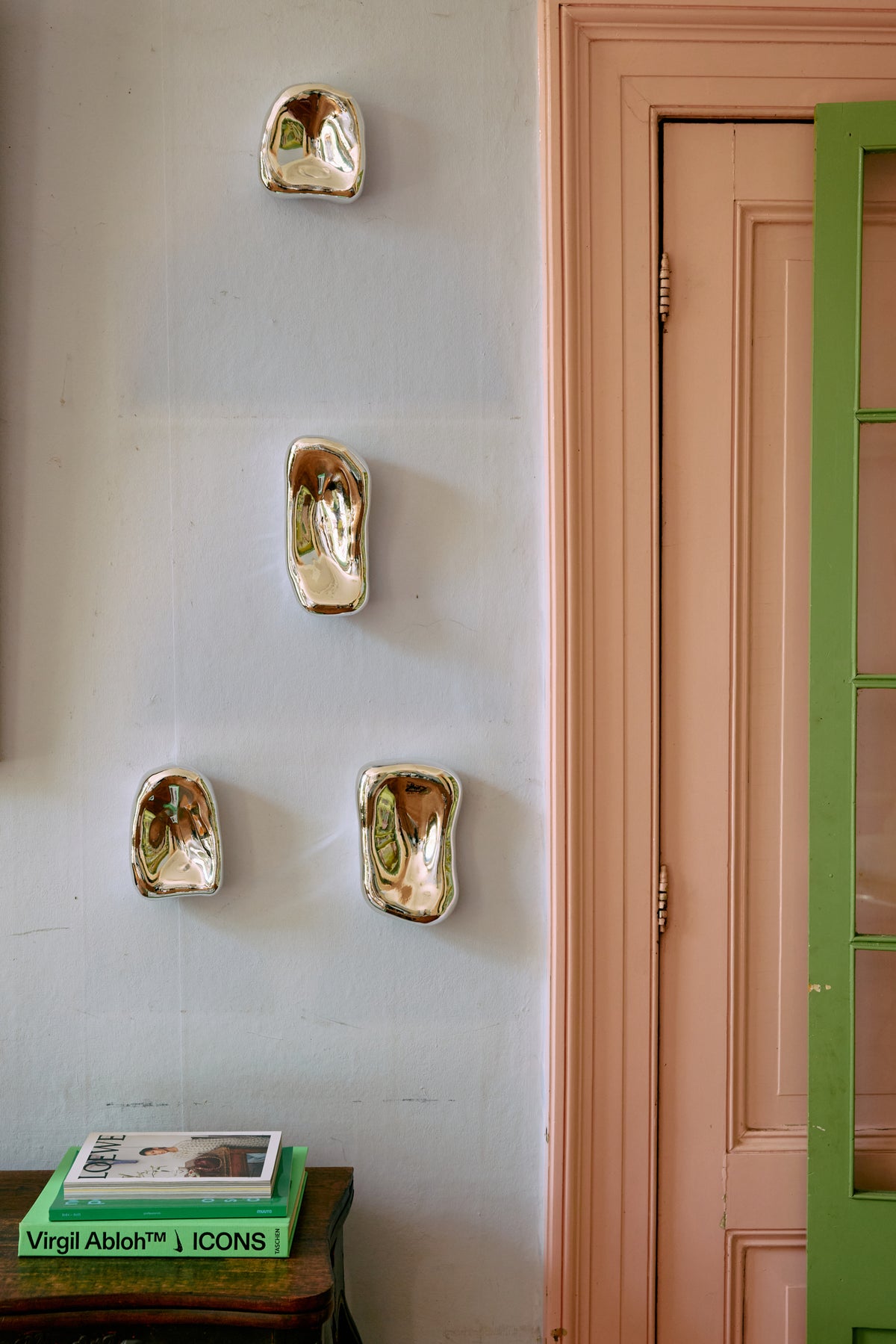 HKLIVING glazen sculptuur Chrome no. 1 – sfeerfoto