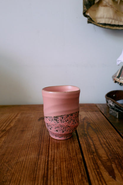 HKLIVING Artist ceramics koffiemokken – set van 4 – sfeerfoto