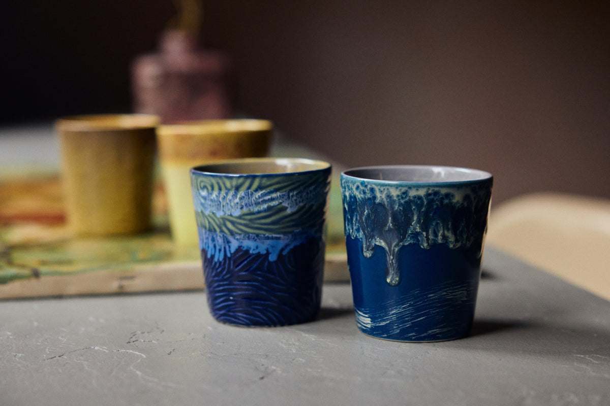 HKLIVING 70s Ceramics Van Gogh koffiemokken Starry Night – set van 2 – sfeerfoto