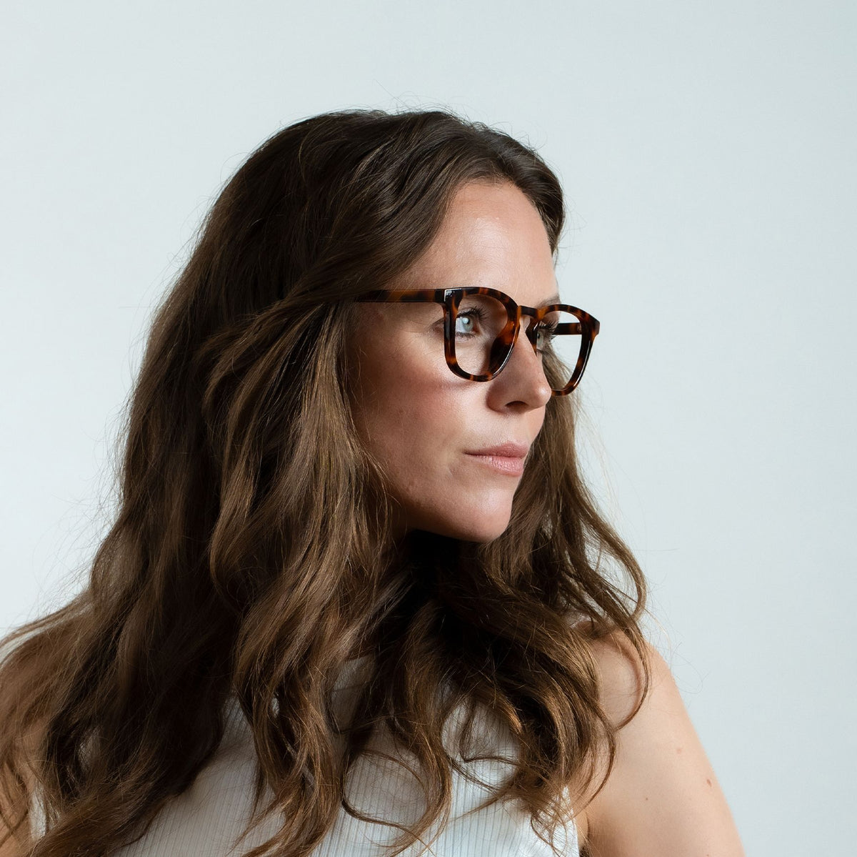Monkeyglasses Alex turtle schuin