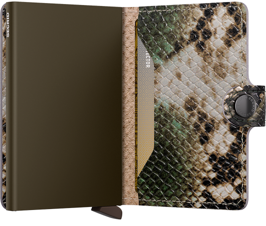 Secrid Miniwallet Serpent Green opengevouwen met Cardprotector en pasjes