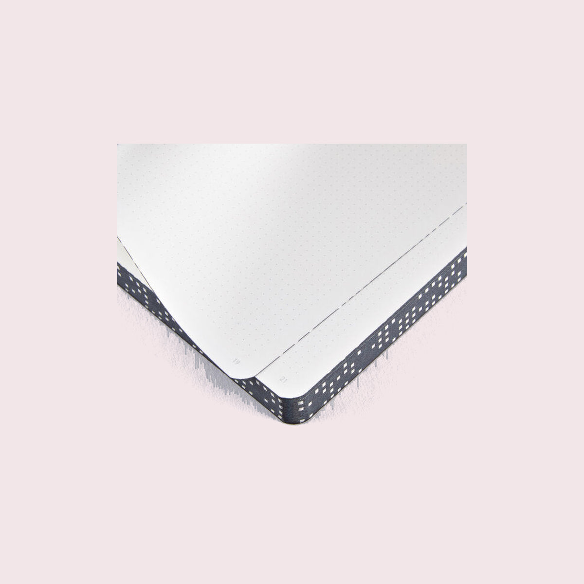 nuuna Analog notitieboek S, wit, zwart, extra aanzicht
