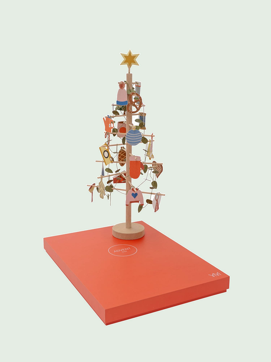 ADVENT tree tegen een zachte pastelachtergrond (saliegroen)
