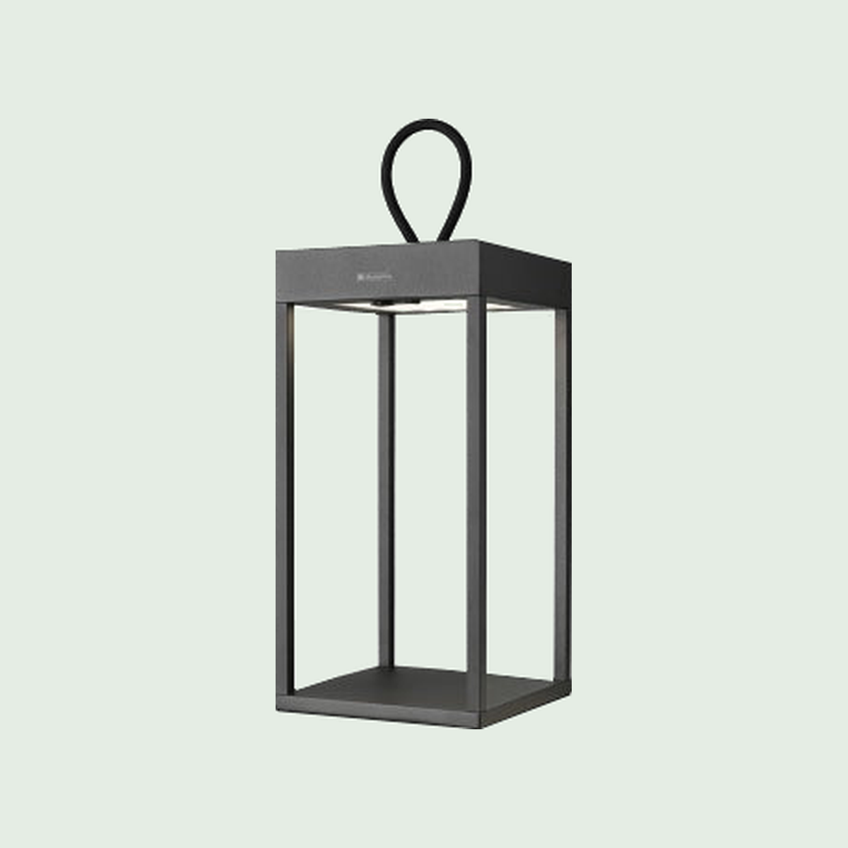 GRACE - Buitenlamp, Zwart tegen een zachte pastelachtergrond (saliegroen)