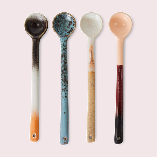 HKliving 70s ceramics lange lepels Breeze, set van 4 tegen een zachte poederroze achtergrond