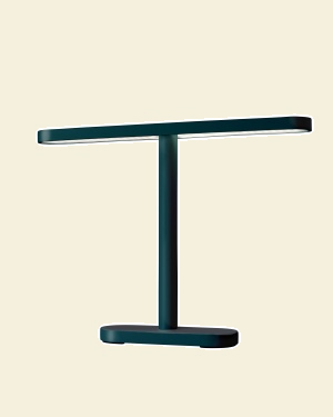 MERIDIAN BIG - Buitenlamp, oceaanblauw tegen een zachte pastelachtergrond (botergeel)