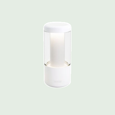 NIP - Oplaadbare tafellampen set van 4, wit tegen een zachte pastelachtergrond (saliegroen)
