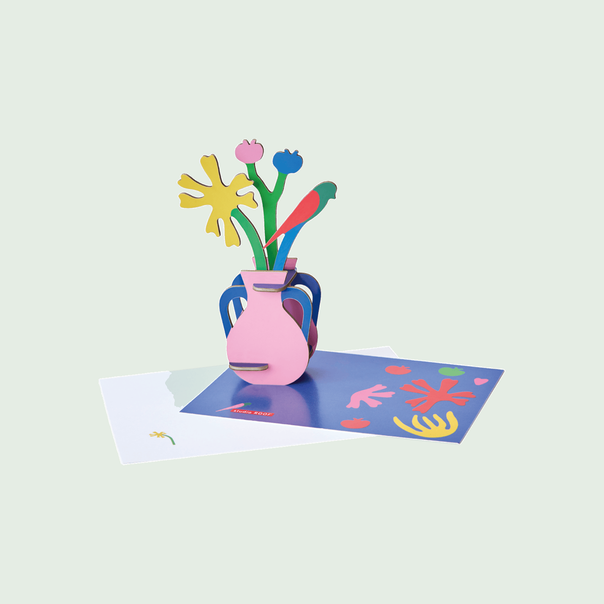 Studio ROOF Pop Out Card Matisse Paper Bloom tegen een zachte pastelachtergrond (saliegroen)