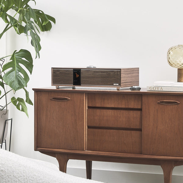 Ruark R410 Fused Walnut – derde aanzicht
