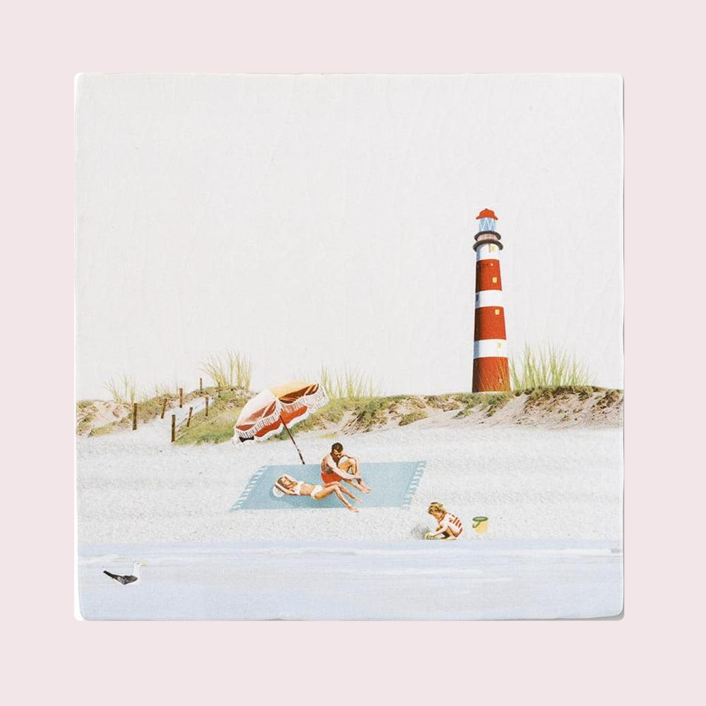 Ziltig zand van Ameland op pastelachtergrond